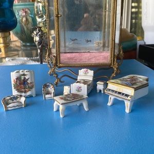 COPY - LIMOGES Dollhouse Set Antique 8 Pieces